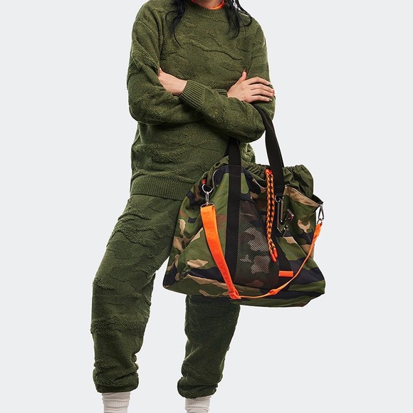 Adidas x Ivy Park Jacquard Wool Blend Cable Knit Sweater Cream 2XS EUC - Picture 2 of 9